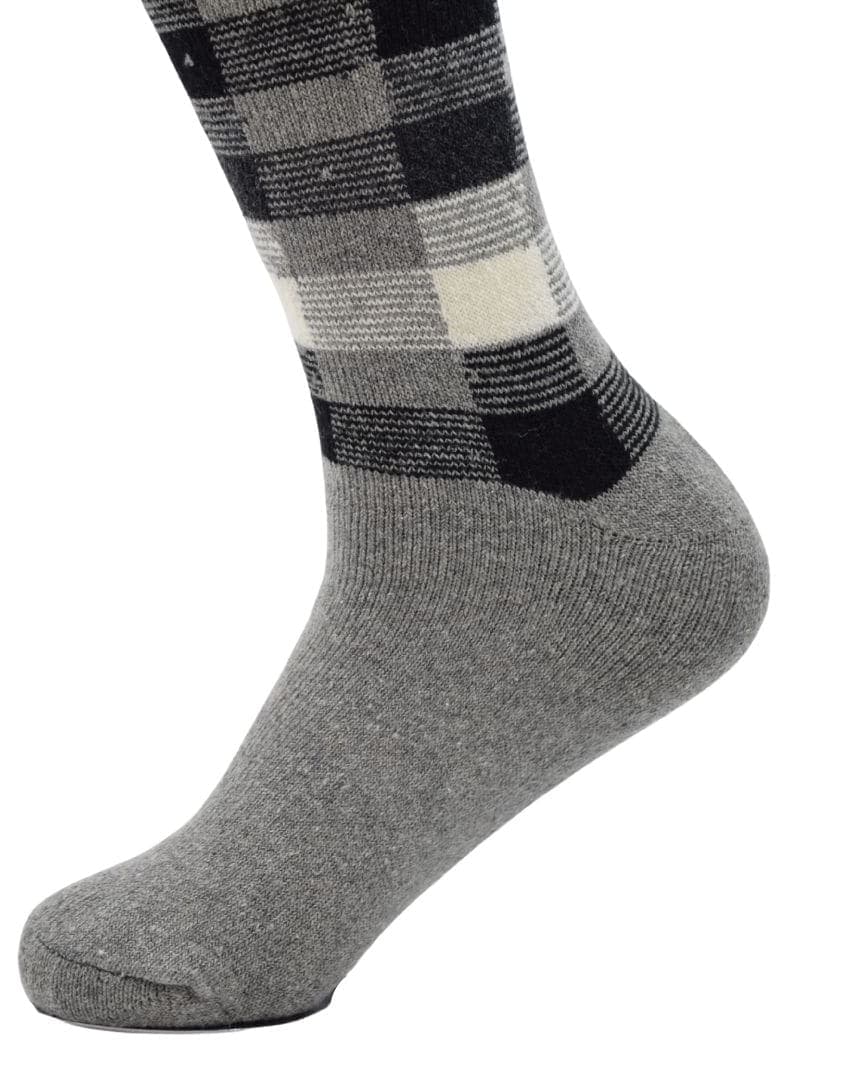 Classic Checkered Crew Socks – Grey & Black