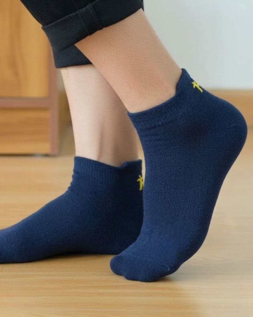 Classic Ankle Length Antimicrobial Cotton Socks