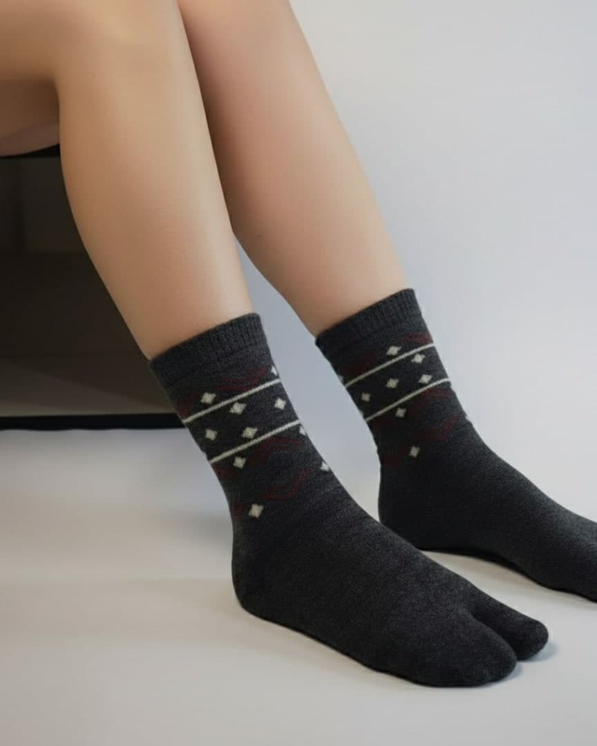 Charcoal Grey Woolen Thumb-Toe Socks with Geometric Stripe Motif | Crew Length