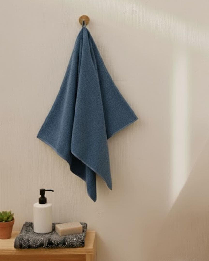 Quick Dry Premium Blue Bath Towel – 480 GSM, Large Size (132×75 cm) Soft & Super Absorbent