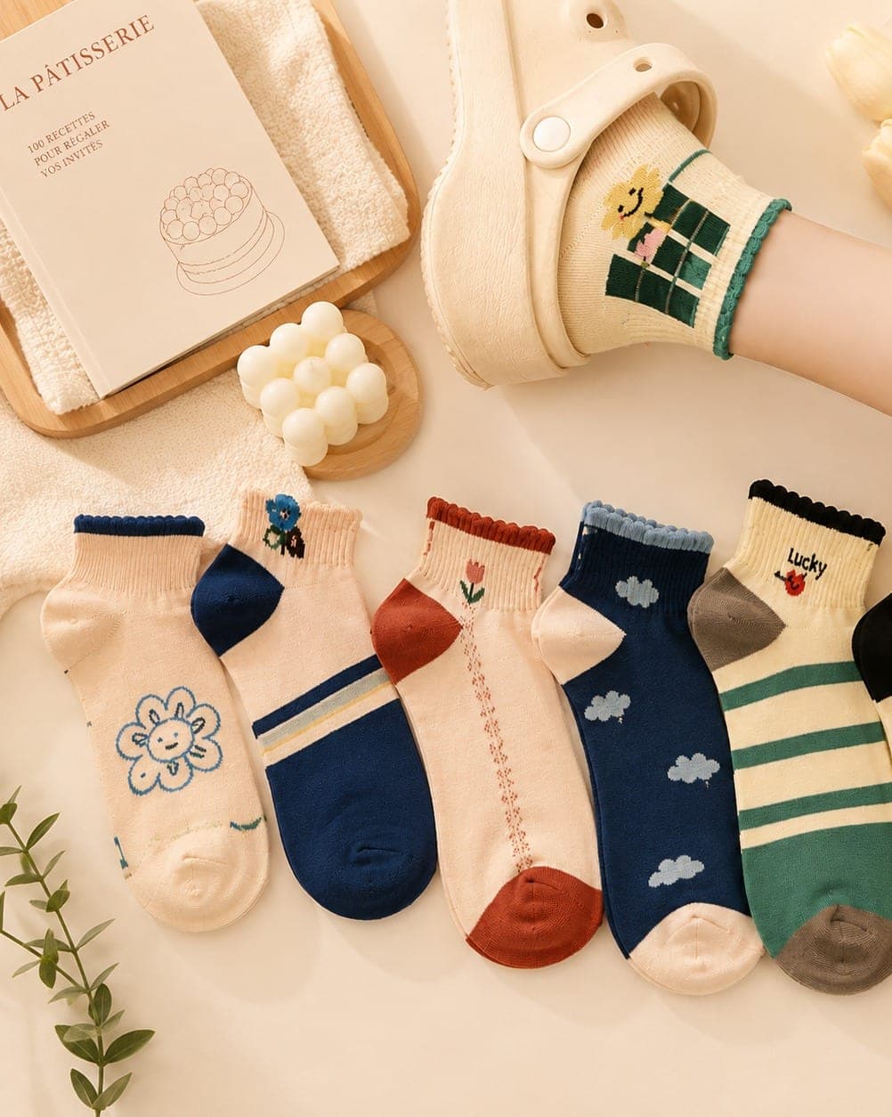 Women’s Surprise Socks – Pack of 6 hover